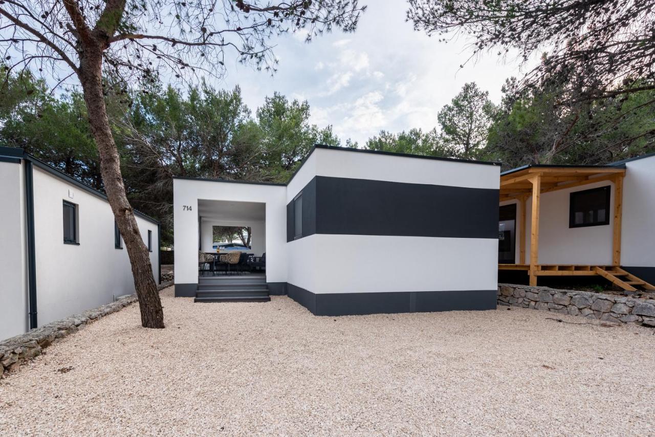 Luxury Mobile Home Pretty Green - Premium - Oaza Mira Resort -50 M From The Beach Drage Exterior photo