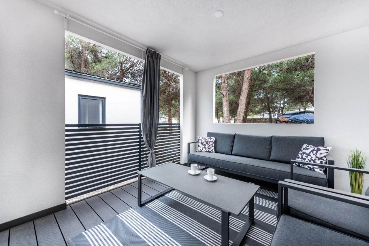 Luxury Mobile Home Pretty Green - Premium - Oaza Mira Resort -50 M From The Beach Drage Exterior photo